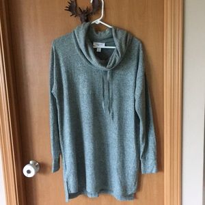 Cowl neck maternity shirt